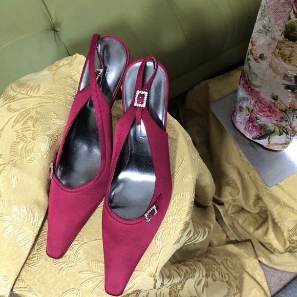 Nine West Shoes - ON SALE NOW! Nine West Sling-back Shoes Brand New